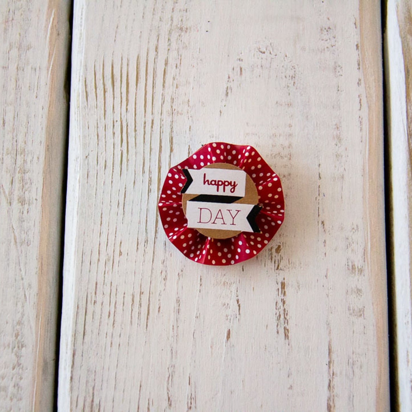 Happy Day - Gift Wrap Embellishment