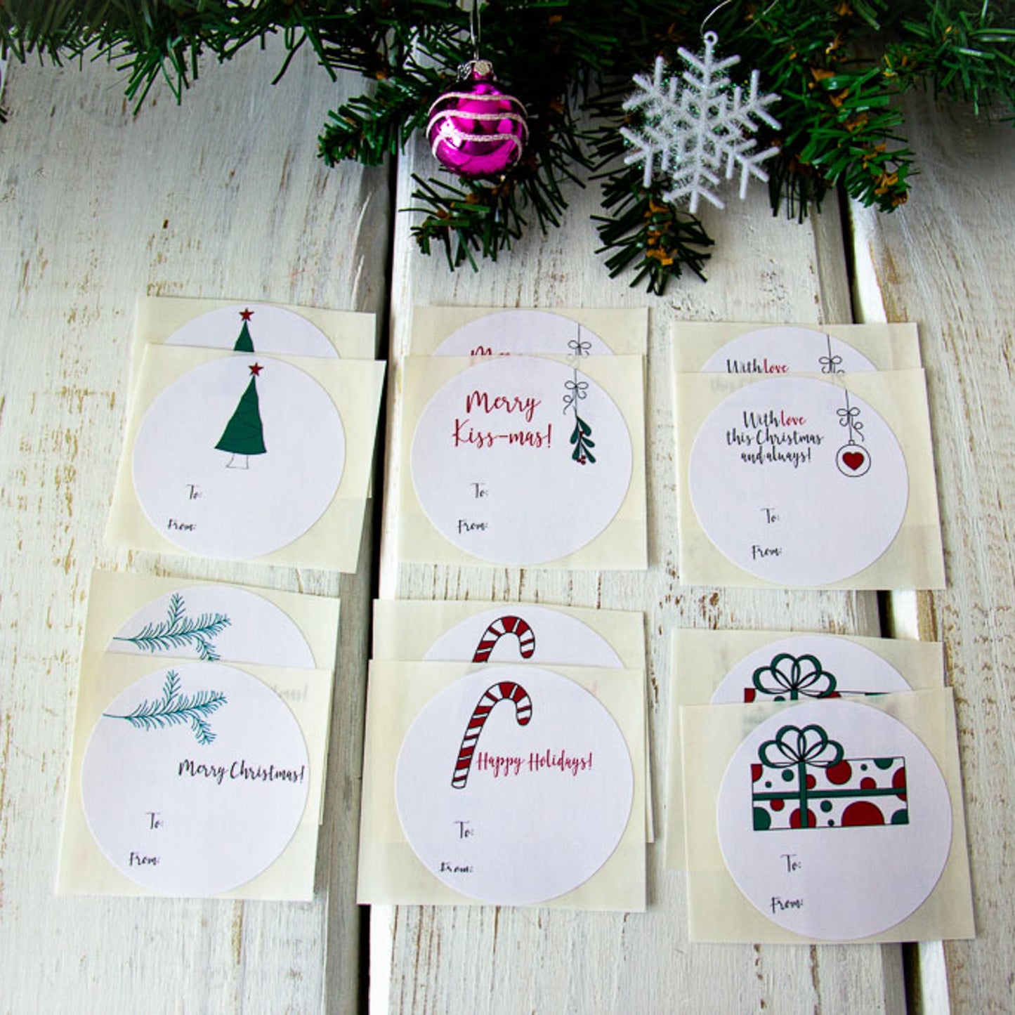Doodle Christmas - Round Adhesive Gift Tags