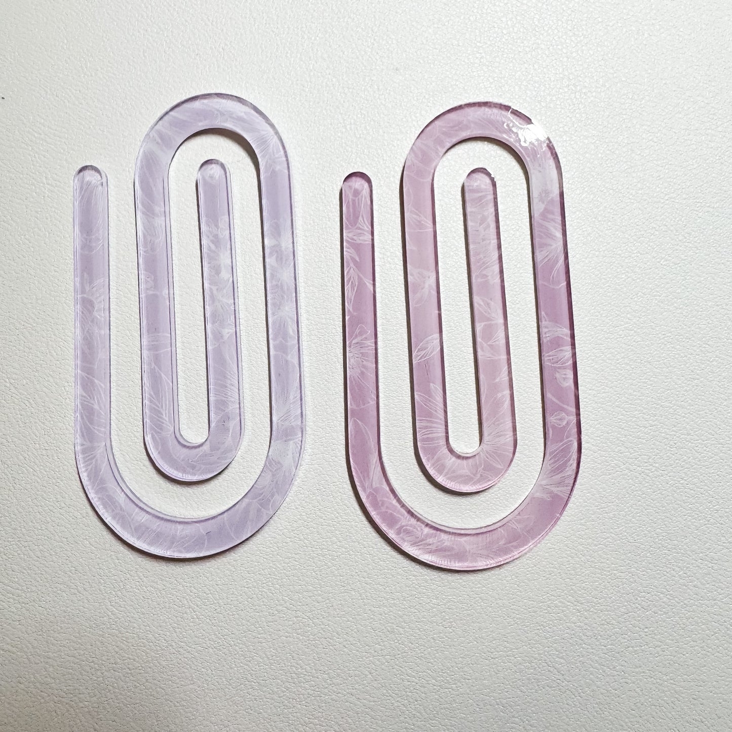 Love Blossoms Lily - Acrylic Jumbo Paper Clips